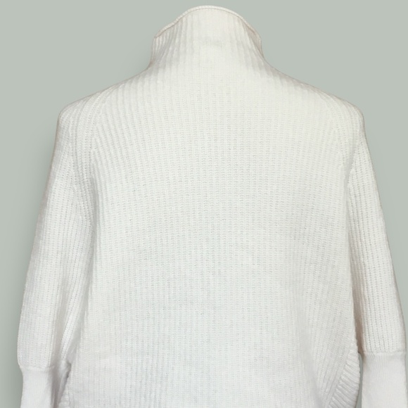 Club Monaco Emma Cashmere Sweater - Picture 4 of 16